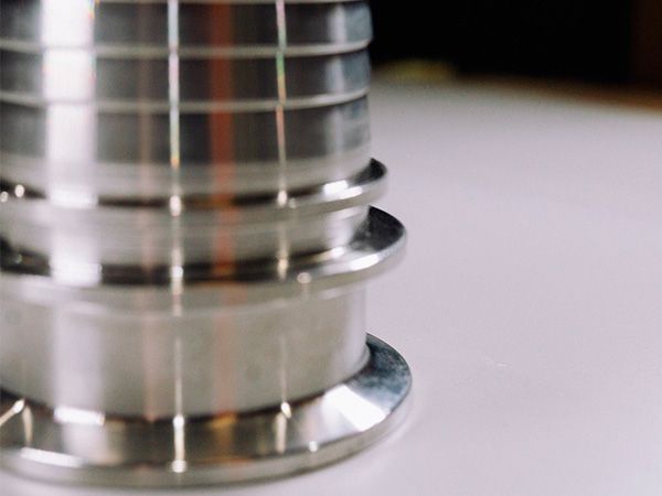 Fabricación y reparación de todo tipo de mangueras hidráulicas e industriales. 